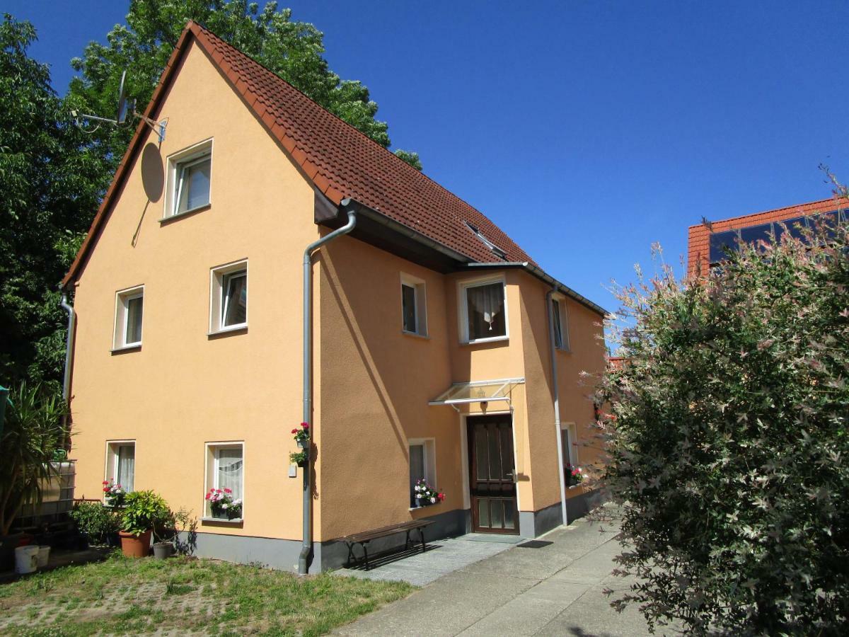 Pension Sabine Lutzen Exterior photo